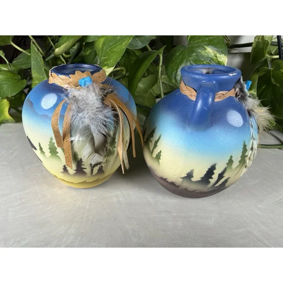 HandPainted Vtg Native American Ceramic Vases Blue Bird Wolf Coyote Bear Feather - Picture 5 of 10